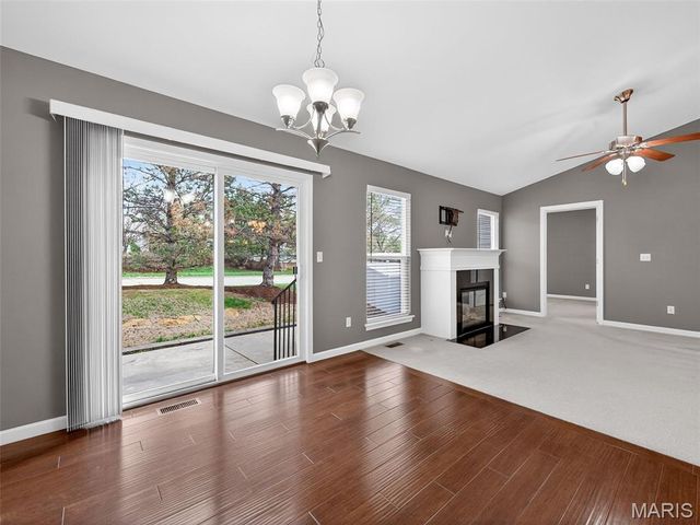 468 Angelique Place, St Charles, MO 63303