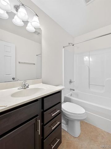 468 Angelique Place, St Charles, MO 63303