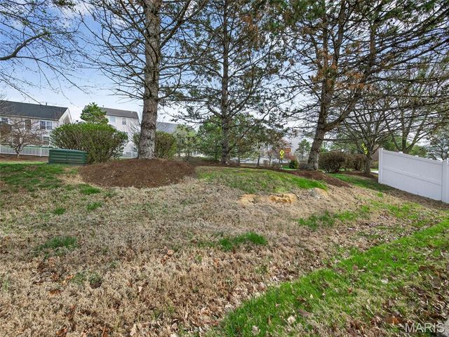 468 Angelique Place, St Charles, MO 63303