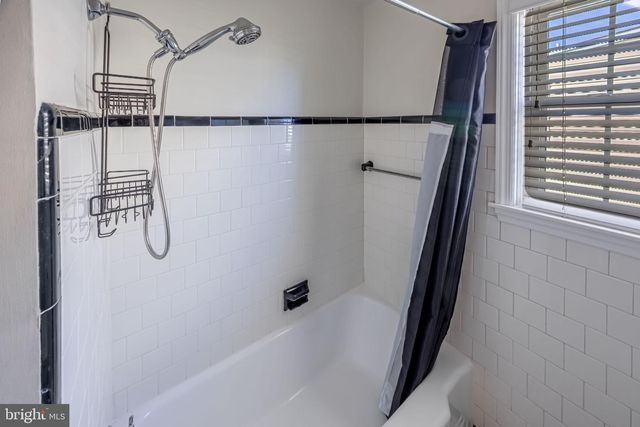 1243 LINDEN AVE, Baltimore, MD 21227