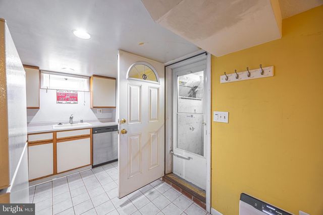 1243 LINDEN AVE, Baltimore, MD 21227