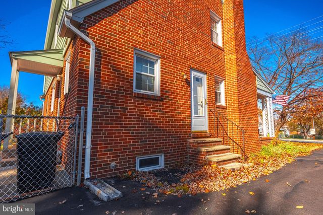 1243 LINDEN AVE, Baltimore, MD 21227