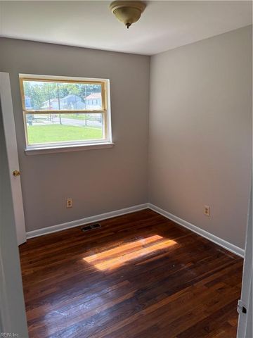1112 36 ST, Newport News, VA 23607