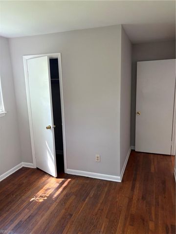 1112 36 ST, Newport News, VA 23607