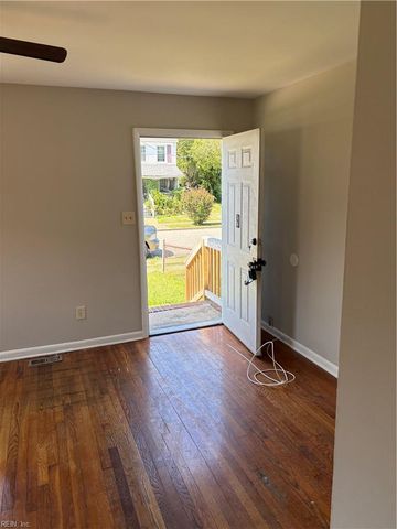 1112 36 ST, Newport News, VA 23607