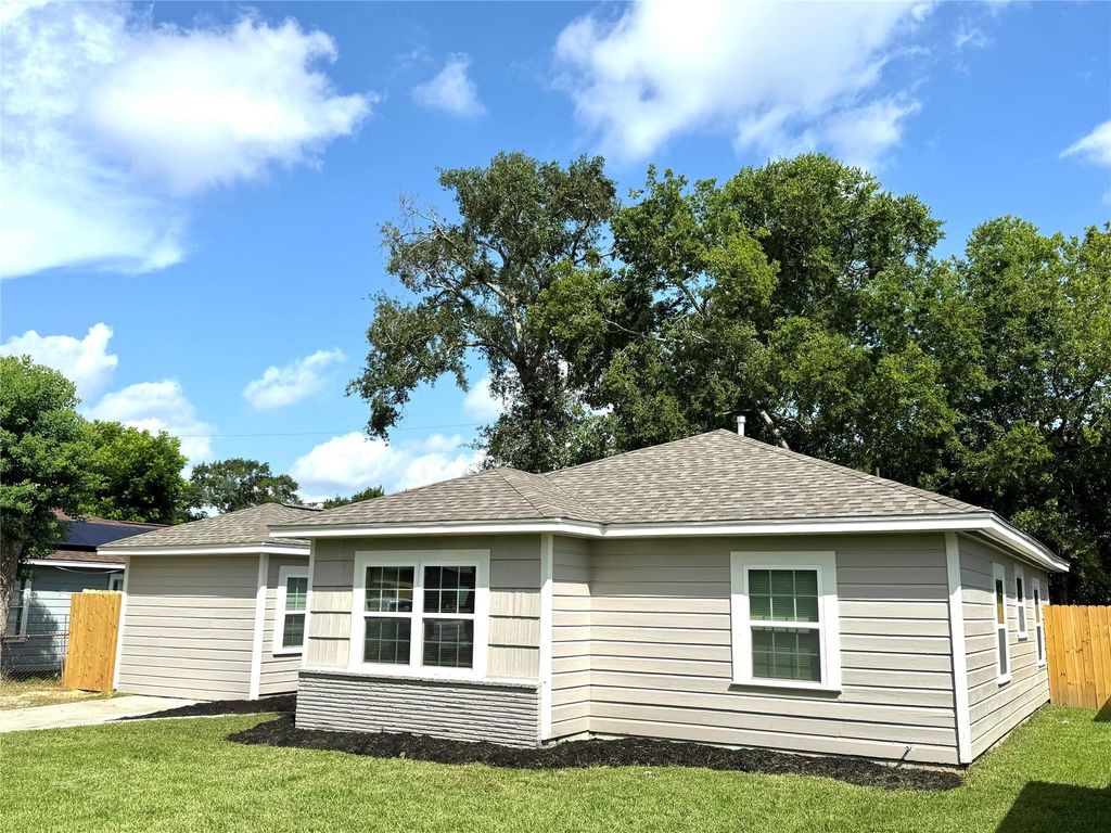 1106 Aubert Street, Houston, TX 77017