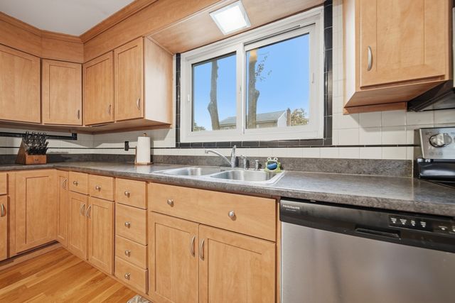 74 Plimpton Ave, Norwood, MA 02062