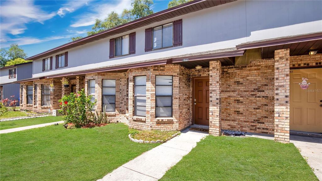 1860 FOXHALL CIRCLE, Kissimmee, FL 34741