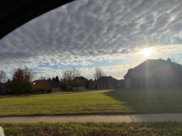 670 Sheffield Circle, Sugar Grove, IL 60554