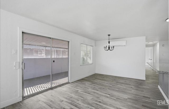 420 Oswell Street 37, Bakersfield, CA 93307