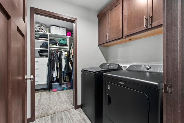 537 GOLF SIDE COURT, Hortonville, WI 84944