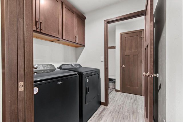 537 GOLF SIDE COURT, Hortonville, WI 84944