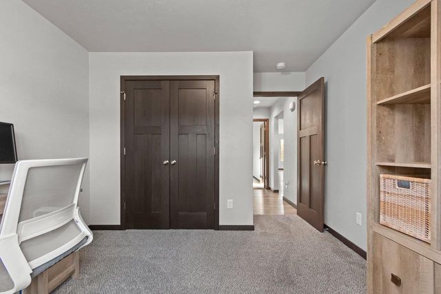 537 GOLF SIDE COURT, Hortonville, WI 84944