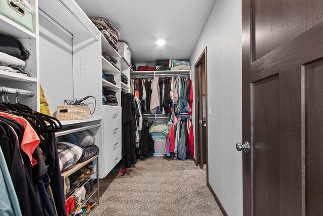 537 GOLF SIDE COURT, Hortonville, WI 84944