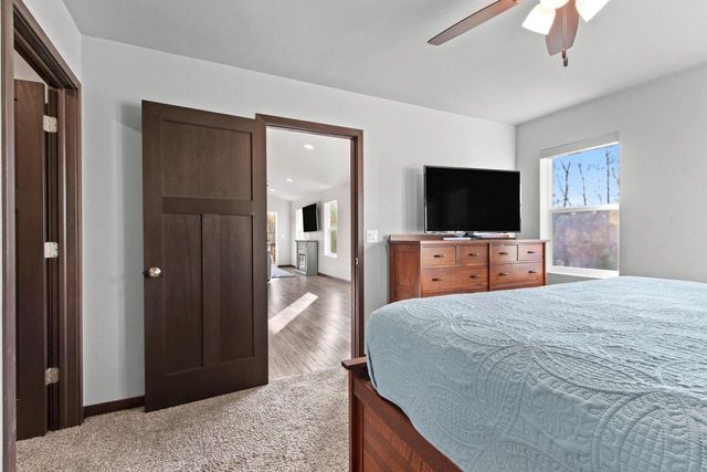 537 GOLF SIDE COURT, Hortonville, WI 84944