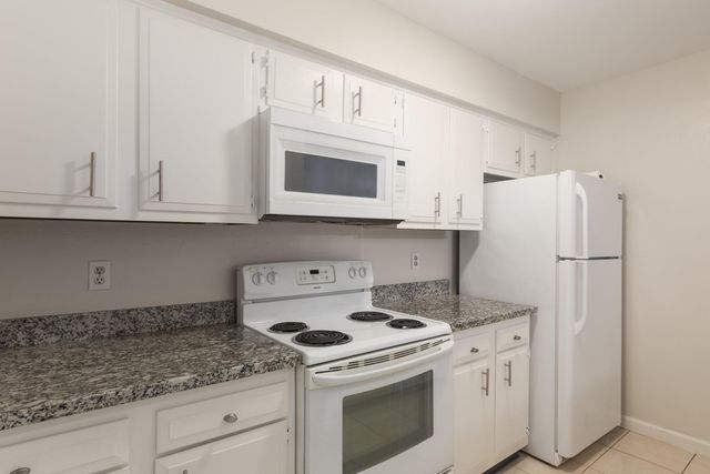 10555 Turtlewood Court 605, Houston, TX 77072