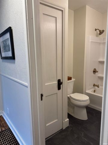 808 E 13th Street, Muncie, IN 47302