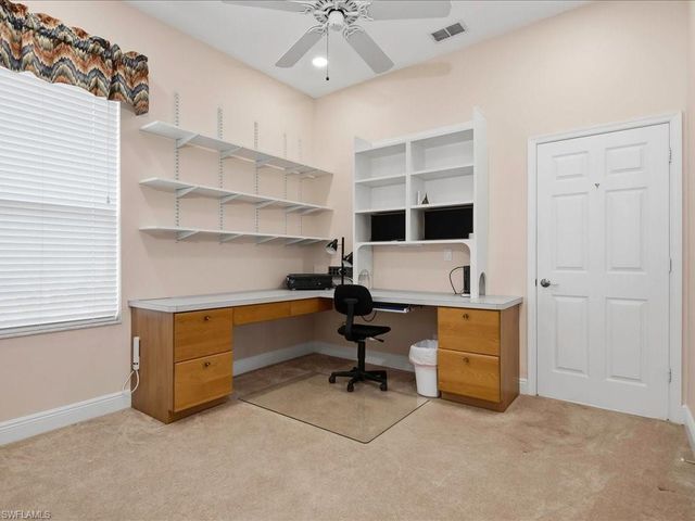 6670 Huntley LN N, Naples, FL 34104