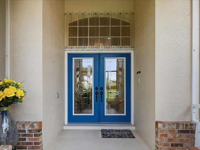 6670 Huntley LN N, Naples, FL 34104