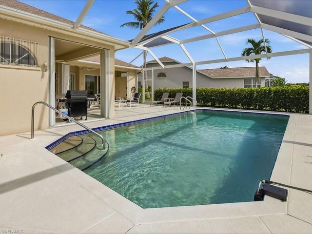 6670 Huntley LN N, Naples, FL 34104