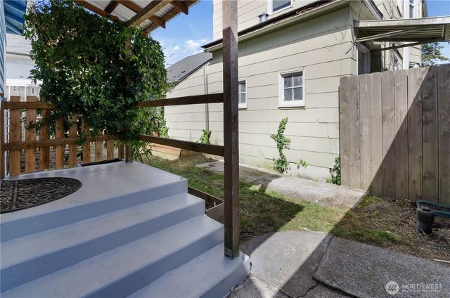 613 N Prospect Street, Tacoma, WA 98406