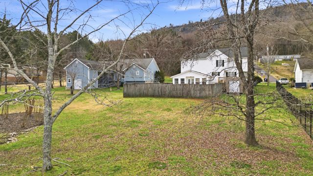 759 Chattanooga Valley Road, Flintstone, GA 30725