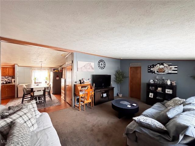 7195 Lakeview Road, Hanoverton, OH 44423