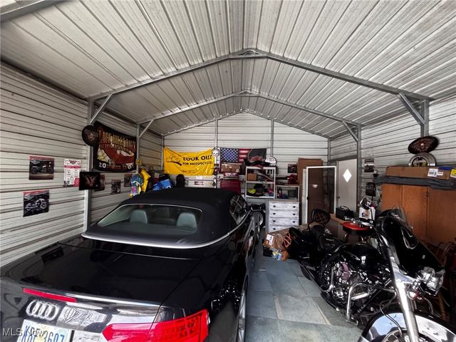 7195 Lakeview Road, Hanoverton, OH 44423