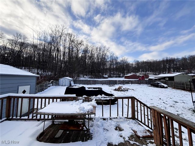 7195 Lakeview Road, Hanoverton, OH 44423