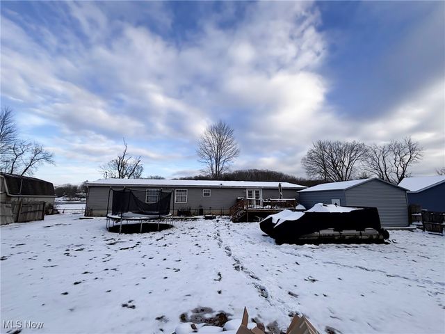 7195 Lakeview Road, Hanoverton, OH 44423