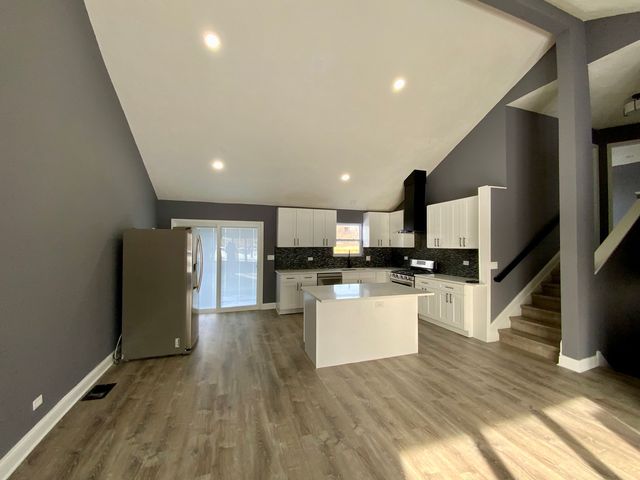 4014 Ridge Road, Zion, IL 60099