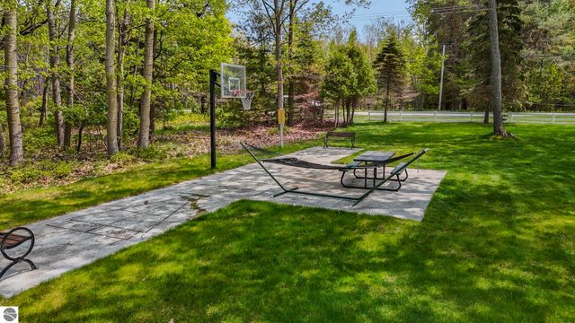 5882 Crystal Beach Road, Rapid City, MI 49676