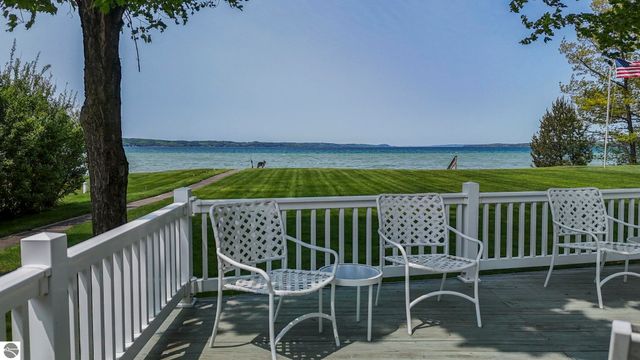 5882 Crystal Beach Road, Rapid City, MI 49676