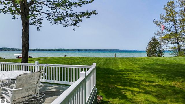 5882 Crystal Beach Road, Rapid City, MI 49676