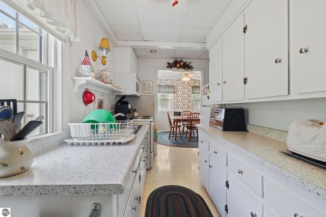 5882 Crystal Beach Road, Rapid City, MI 49676