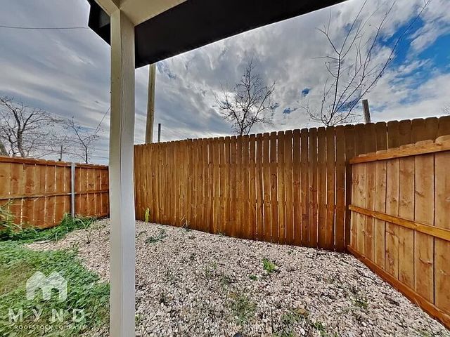 603 Briarwood Lane, Forest Hill, TX 76140