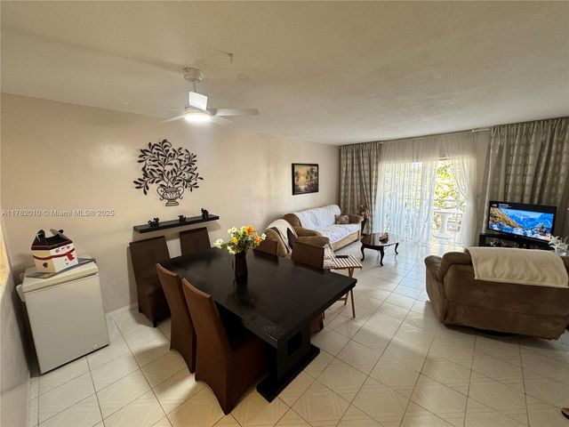 16900 NE 14th Ave 214, Miami, FL 33162