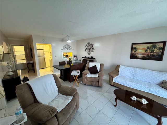 16900 NE 14th Ave 214, Miami, FL 33162