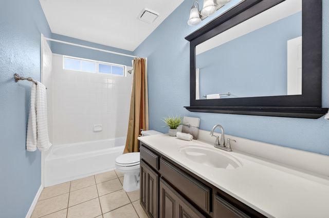 2724 Winterlake Drive, Carrollton, TX 75006