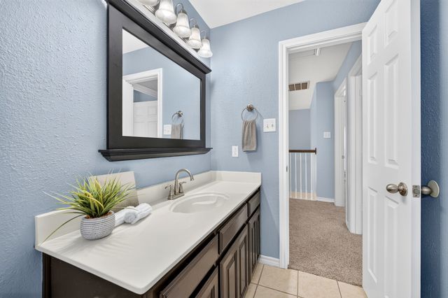 2724 Winterlake Drive, Carrollton, TX 75006