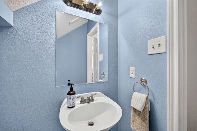 2724 Winterlake Drive, Carrollton, TX 75006