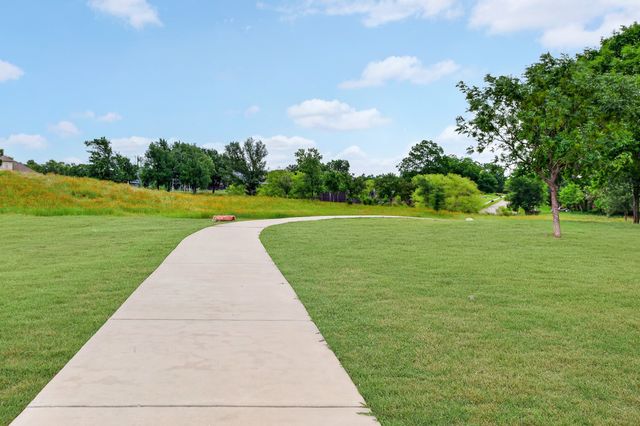 2724 Winterlake Drive, Carrollton, TX 75006