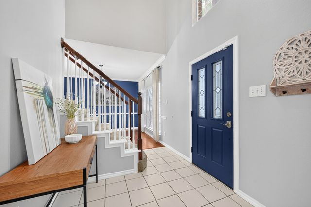 2724 Winterlake Drive, Carrollton, TX 75006