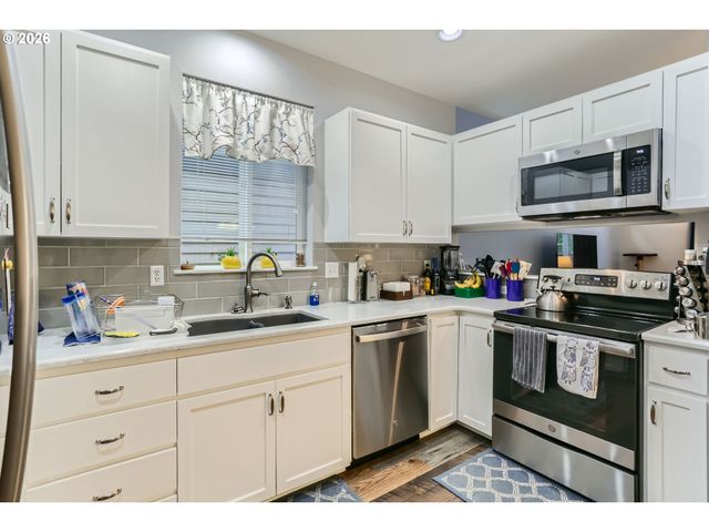 20607 Sw ROSEMOUNT St, Beaverton, OR 97078