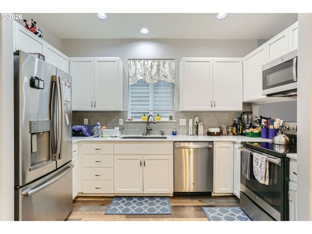 20607 Sw ROSEMOUNT St, Beaverton, OR 97078