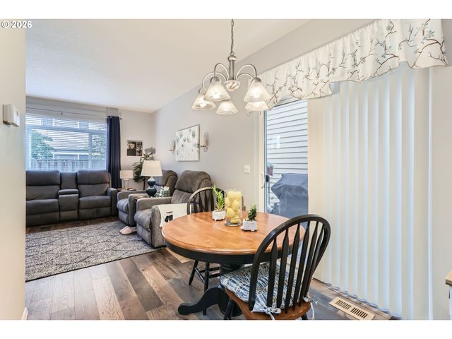 20607 Sw ROSEMOUNT St, Beaverton, OR 97078