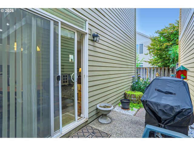 20607 Sw ROSEMOUNT St, Beaverton, OR 97078