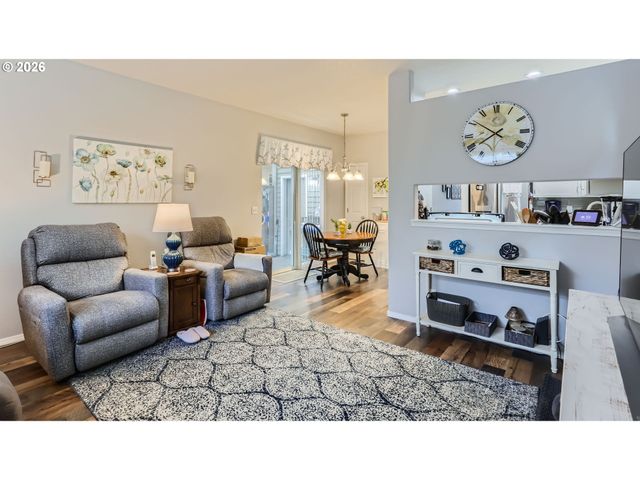 20607 Sw ROSEMOUNT St, Beaverton, OR 97078