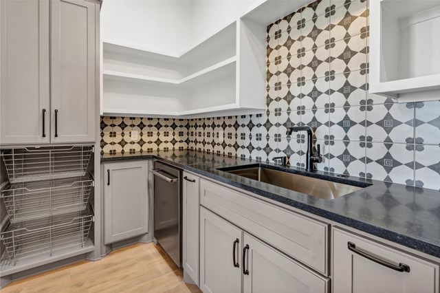 2217 Grass Roots Road, Tolar, TX 76476