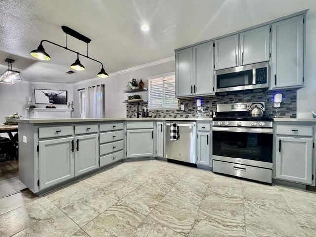 1716 Wingfoot Dr, Yuba City, CA 95993